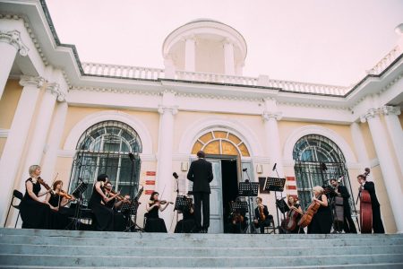 Филармония приглашает астраханцев послушать «Музыку на воде»