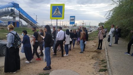Астраханцы ругаются на работу маршруток в соцсетях