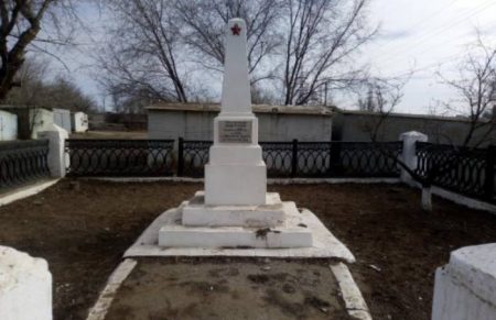 В Астрахани ночью напали на памятник советским войнам