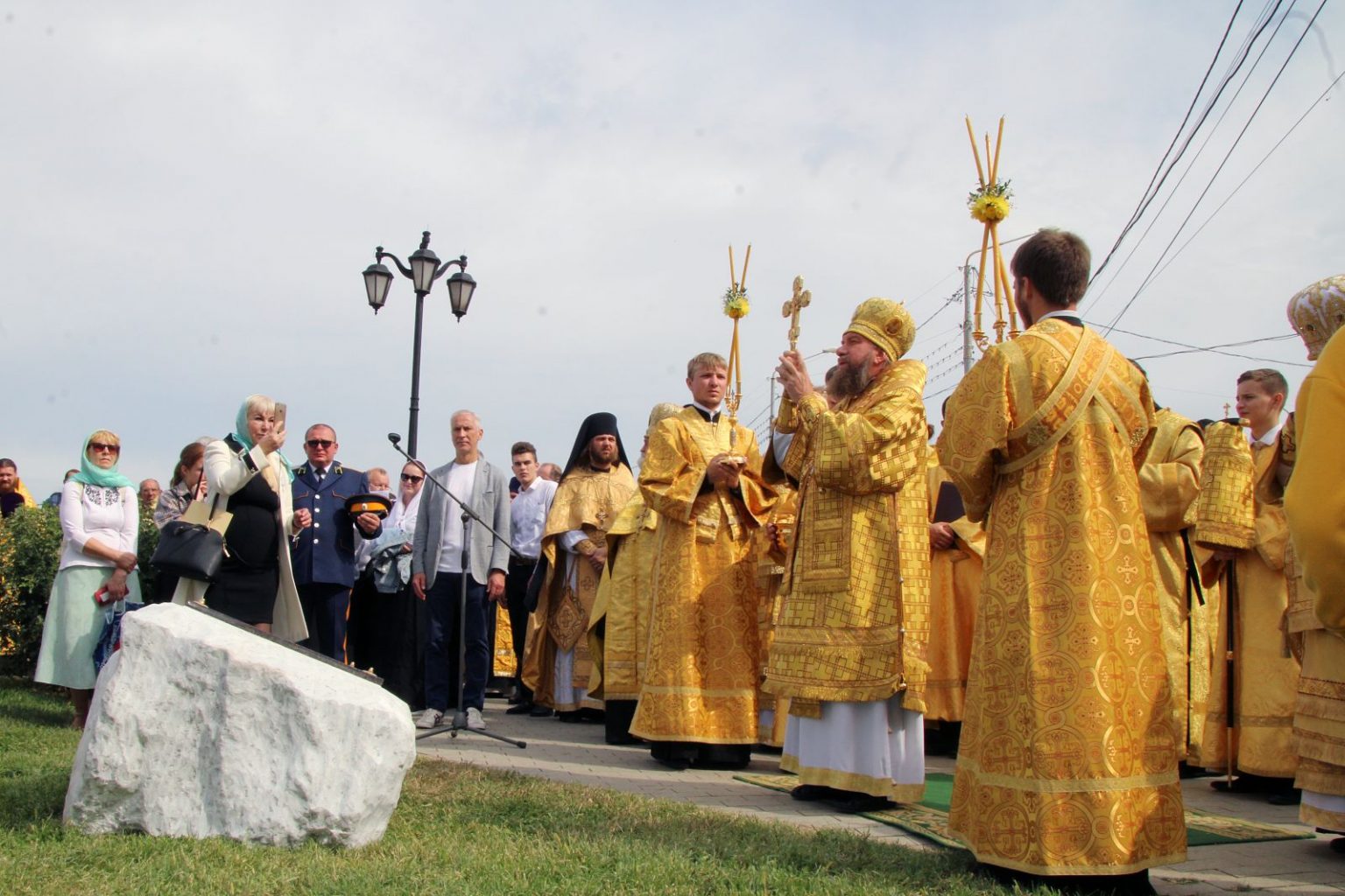 Астраханские общественники добились переноса строительства храма у ЗАГСа
