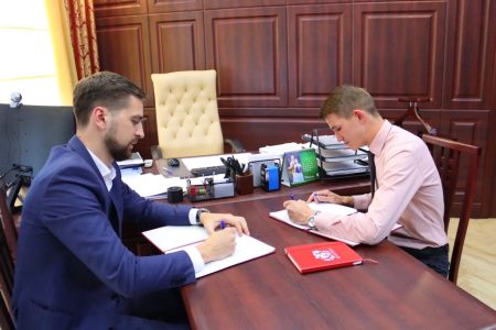В Астрахани минобрнауки региона ведут двусторонний диалог с организацией «Дети всей страны»
