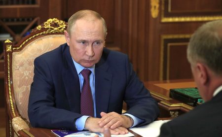 В Кремле состоялась рабочая встреча главы государства с губернатором региона