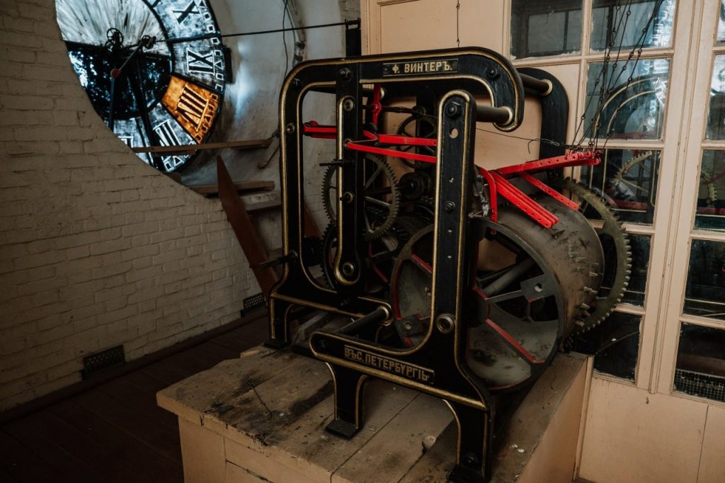 В Астраханском Кремле башенные часы успешно служат более 100 лет