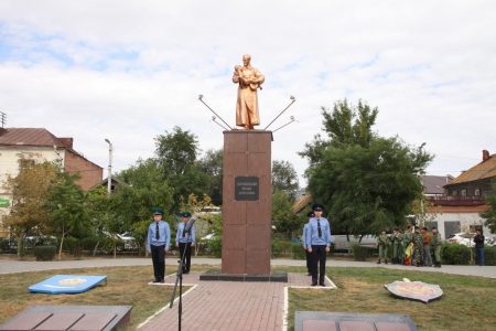 В Астрахани отметили день рождения «железного» Феликса