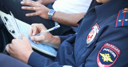Астраханка попыталась спасти своих знакомых от полиции, но сама стала уголовницей