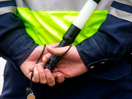 Начальника астраханской районной полиции обвинили в незаконной помощи своему брату