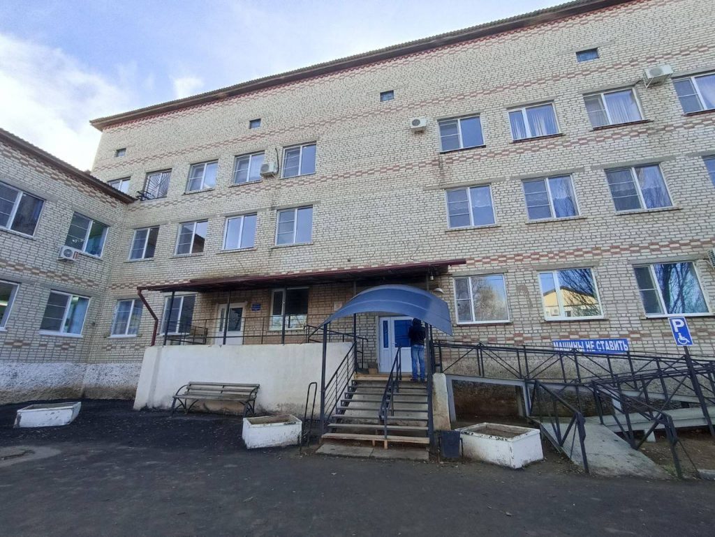 В Енотаевском районе завершен ремонт районной больницы