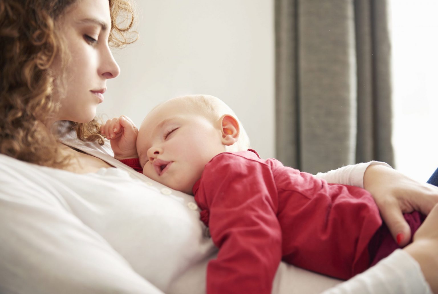 ПОСОБИЯ НА РЕБЁНКА СМОГУТ ПОЛУЧИТЬ АСТРАХАНКИ, ПОТЕРЯВШИЕ РАБОТУ