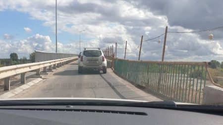 Мост через Белый Ильмень обещают сдать до конца июля 2023 года Мост через Белый Ильмень обещают сдать до конца июля 2023 года