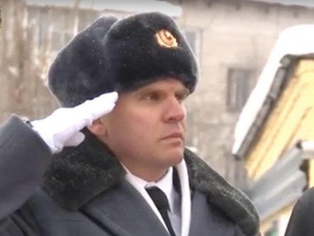 Астраханец удостоен звания Героя Российской Федерации Астраханец удостоен звания Героя Российской Федерации