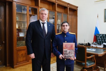 АСТРАХАНСКИЙ СЛЕДОВАТЕЛЬ ЗАНЯЛ ПЕРВОЕ МЕСТО НА ВСЕРОССИЙСКОМ КОНКУРСЕ ПРОФМАСТЕРСТВА   АСТРАХАНСКИЙ СЛЕДОВАТЕЛЬ ЗАНЯЛ ПЕРВОЕ МЕСТО НА ВСЕРОССИЙСКОМ КОНКУРСЕ ПРОФМАСТЕРСТВА