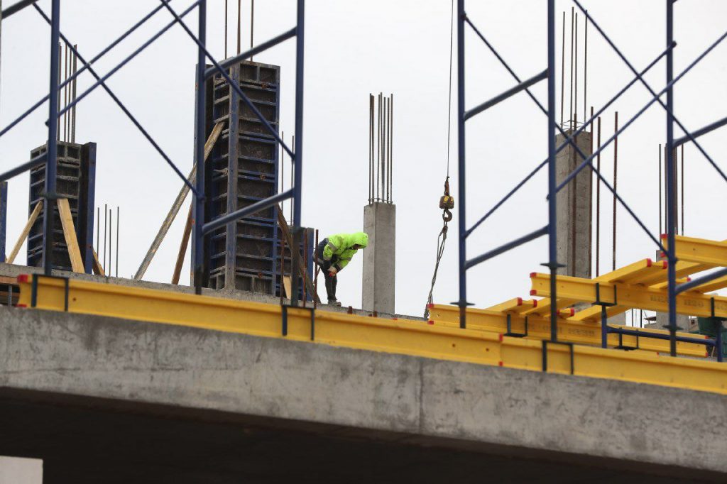 НОВУЮ ШКОЛУ В ТРУСОВСКОМ РАЙОНЕ АСТРАХАНИ СДАДУТ РАНЬШЕ СРОКА