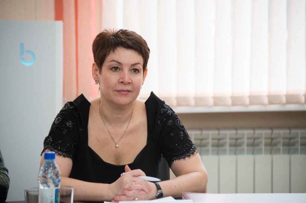 Бывшую чиновницу из администрации Камызякского района осудили за взятку