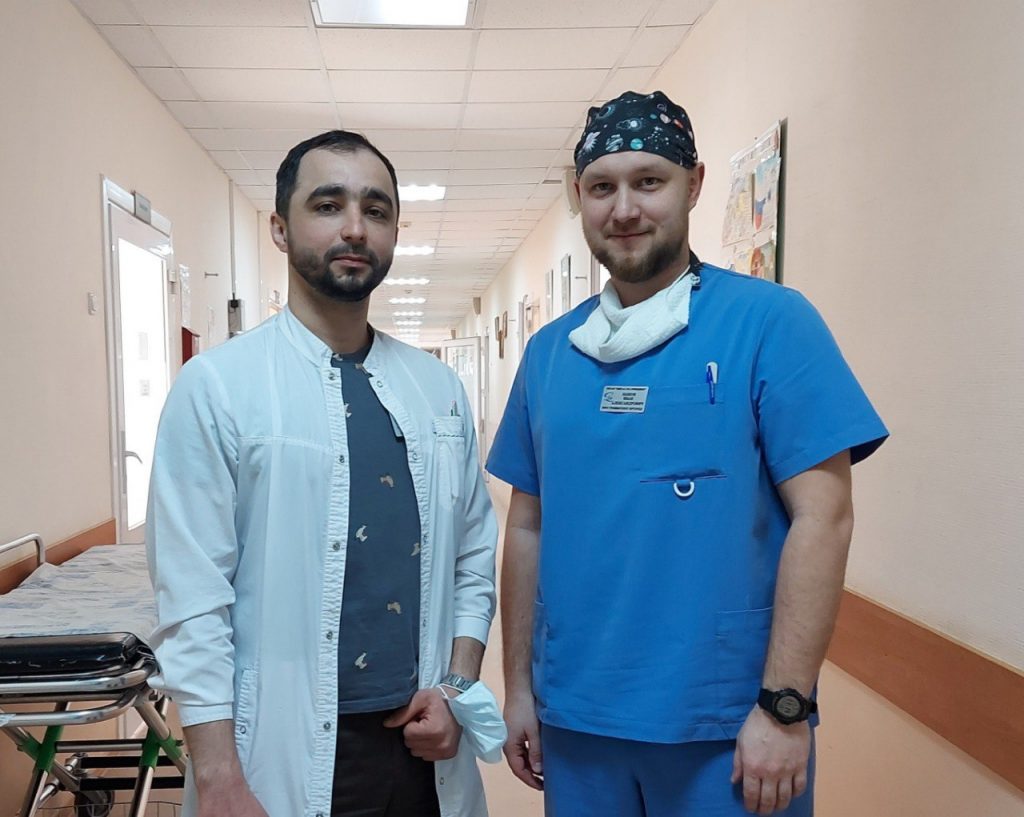 В Астрахани ребёнок получил несколько повреждений из-за неумелого пользования бензопилой