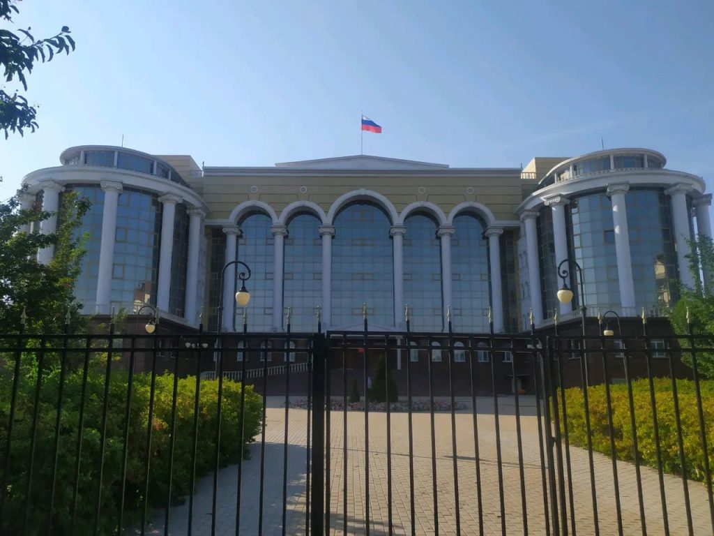 Астраханских полицейских-коррупционеров продолжают отправлять за решетки