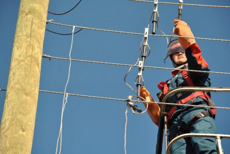 Незаконное потребление электроэнергии в Астраханской области за 2022 год сократилось на 5%