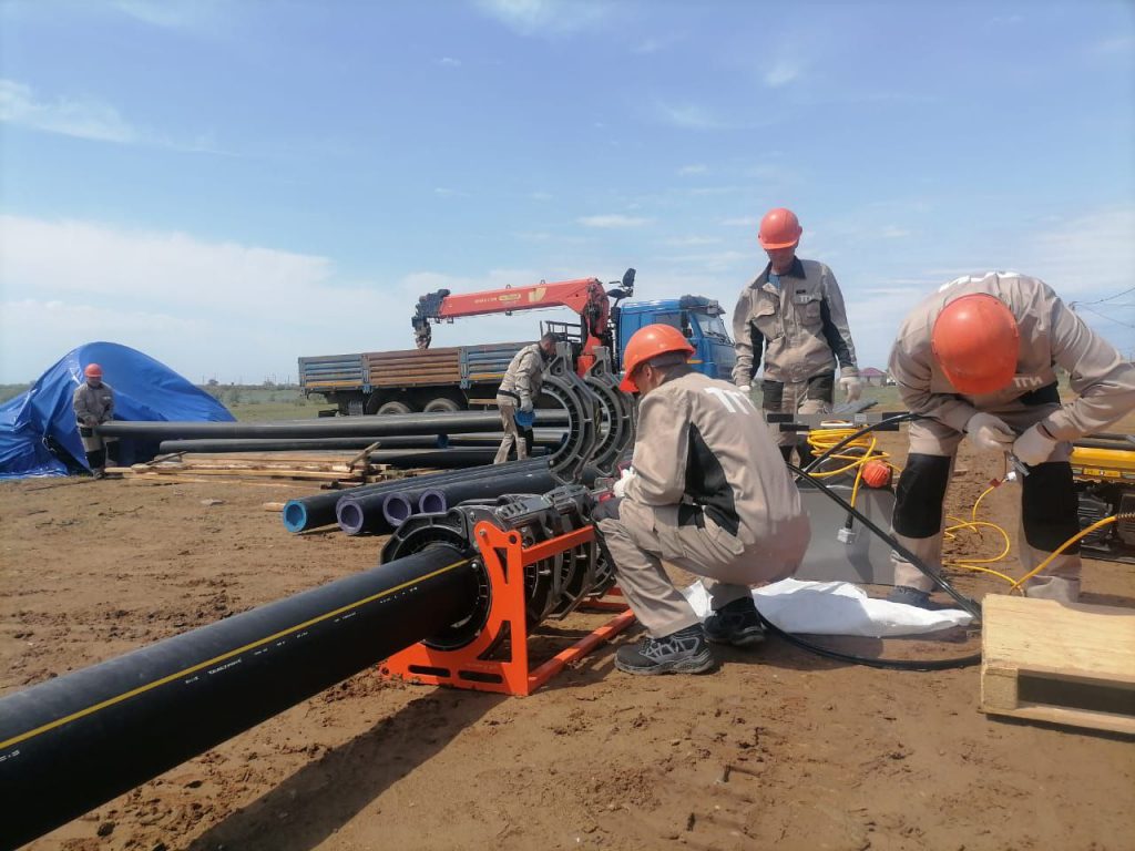 В Володарском районе Астраханской области строят газопровод