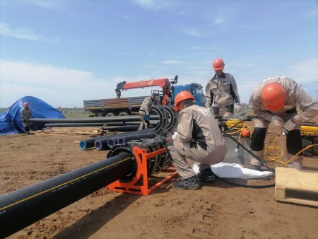 В Володарском районе Астраханской области строят газопровод