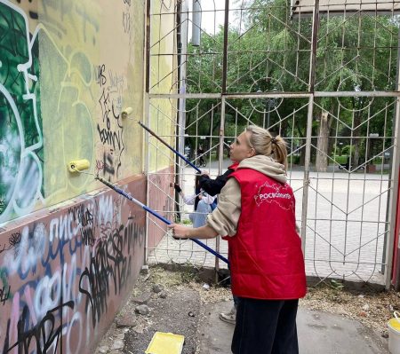 В Астрахани ликвидировали более 700 надписей рекламы запрещенных веществ