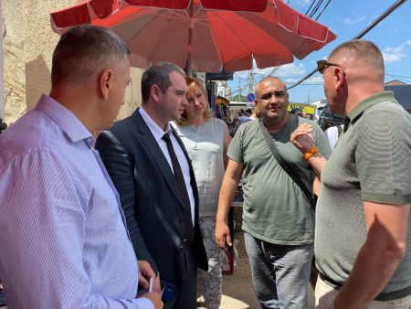 На астраханском рынке ликвидировали большую аварию на водопроводе