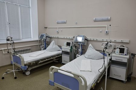 В Астрахани в Александро-Мариинской больнице завершили ремонт отделения реанимации и интенсивной терапии