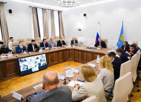 Губернатор потребовал объяснений из-за отсутствия информированности астраханцев об угрозе стихии