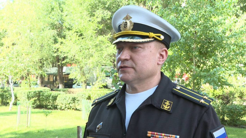 Более 1200 астраханцев подали  заявление на военную службу по контракту с начала марта