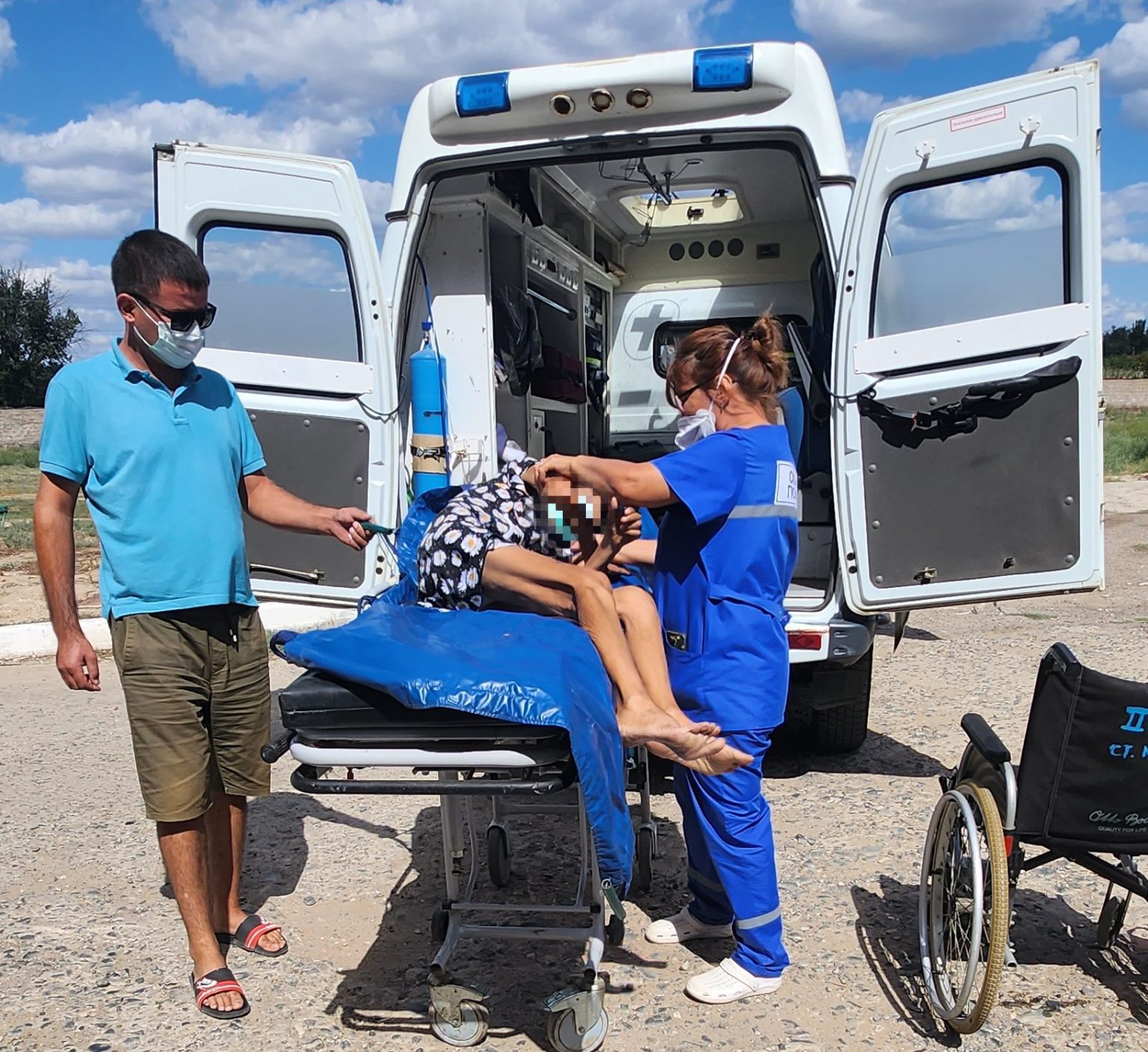 Камызякские приставы отправили астраханку на принудительное лечение в тубдиспансер