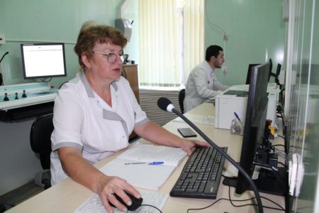 В астраханских поликлиниках обновляется медицинское оборудование