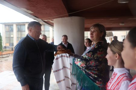 Астраханский губернатор пожелал жителям Черноярского района мира, согласия и благополучия