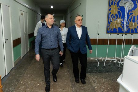Эксперт из минздрава РФ проинспектировал астраханскую больницу