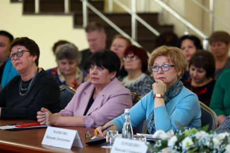 В Астраханской области будут привлекать специалистов культуры в села и малые города