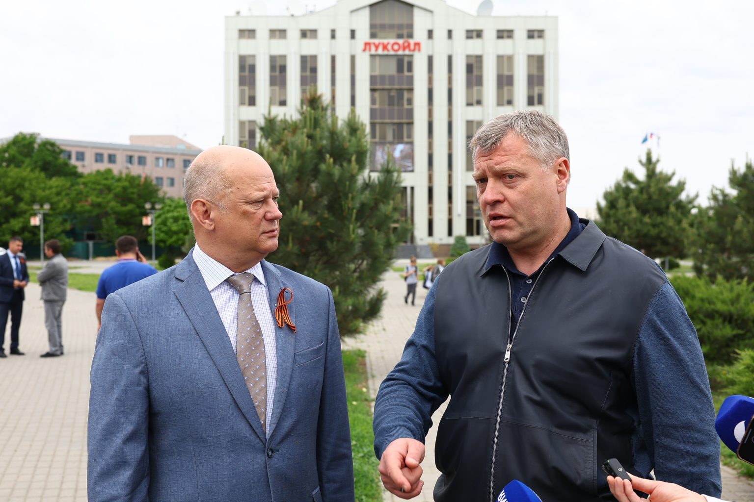 Более 500 новых остановочных павильонов будут установлены в Астрахани в 2024 году