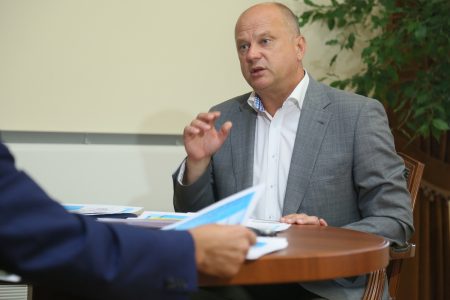 В ожидании его!