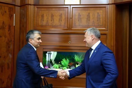 Губернатор Астраханской области обсудил перспективы сотрудничества с Послом Узбекистана.