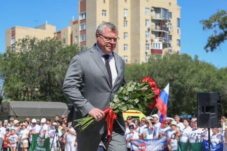 Игорь Бабушкин поздравил астраханских ветеранов.