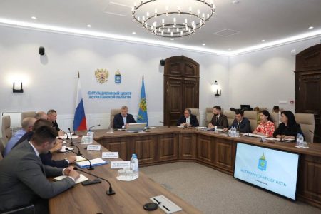 По указанию губернатора, в региональный военный комиссариат будут направлены дополнительные сотрудники.