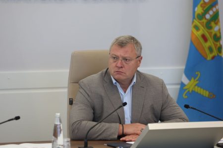 В Астрахани осуществляется проверка жилых зданий с целью выявления аварийности .